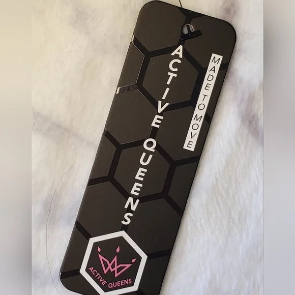 Active Queens Capri Yoga Pants - Picture 7 of 9